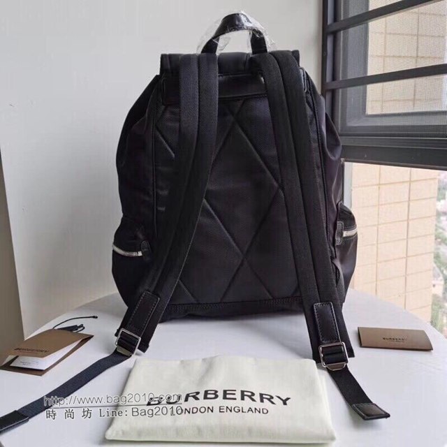 Burberry專櫃新款雙肩包 巴寶莉黑色帆布軍旅背包  db1204